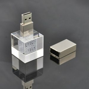 usb pha lê
