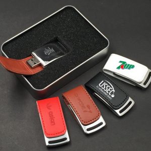 usb vỏ da in khắc logo quà tặng