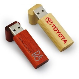 usb gỗ in khắc logo quà tặng ugv 001