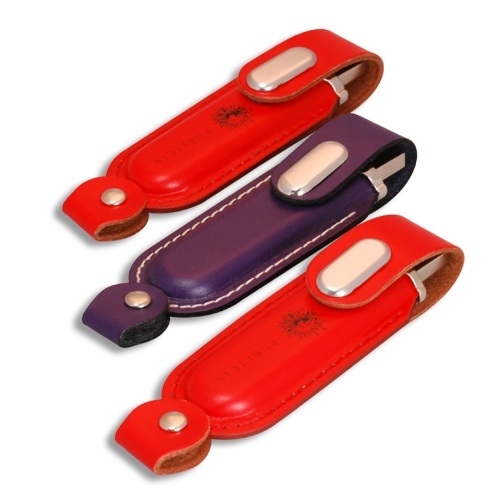usb vỏ da in dập logo udv 009 1 usb vỏ da in khắc logo quà tặng