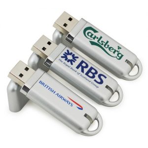 usb vỏ nhựa in khắc logo quà tặng