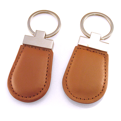 Moc-khoa-da-in-logo-khac-logo-lam-qua-tang-MDV-005 móc khóa da in dập logo