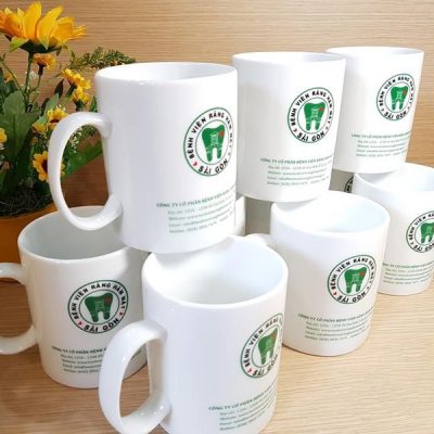 ly sứ in logo quà tặng