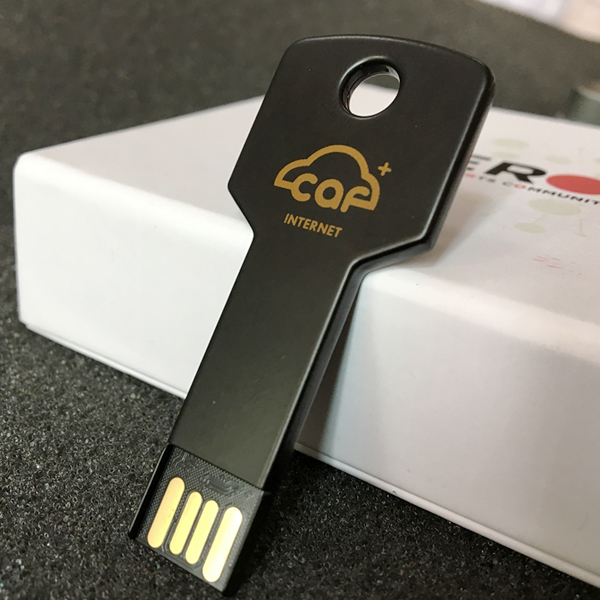 usb chìa khóa in khắc logo UCV 001 (3) usb chìa khóa in khắc logo