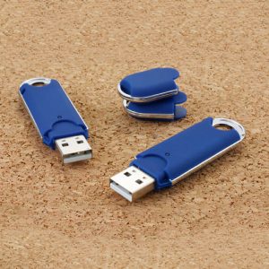 usb vỏ nhựa in khắc logo