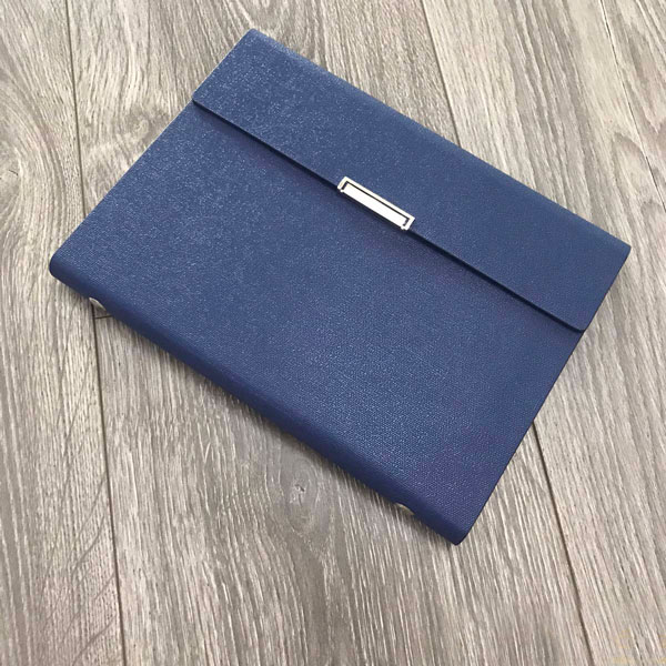 sổ-da-bìa-còng-in-logo-SCV-003-3